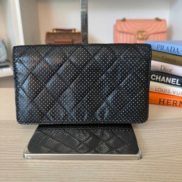 Chanel Lambskin Perforated Wallet Black - Picture 2 of 12
